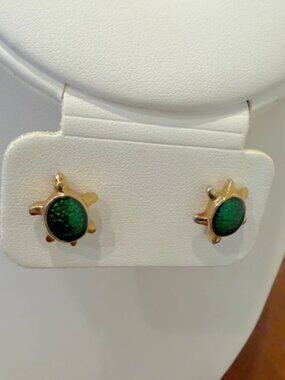 Gold Tone Green Miniature Turtle Pierced Earrings